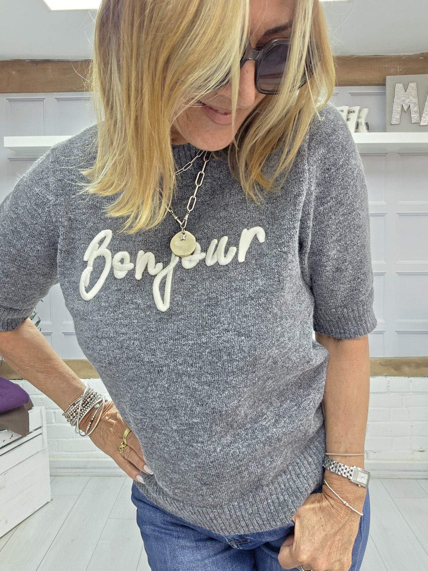 Bonjour