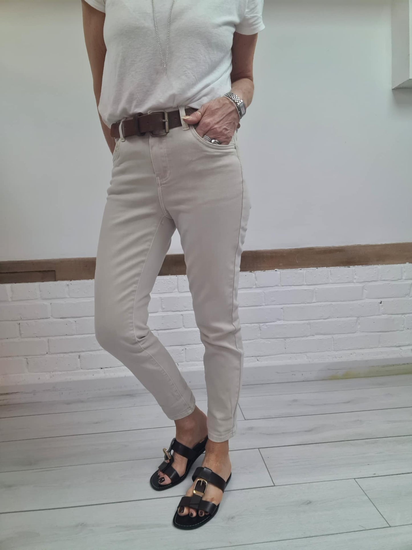 High Waisted Boyfriend Jeans Beige
