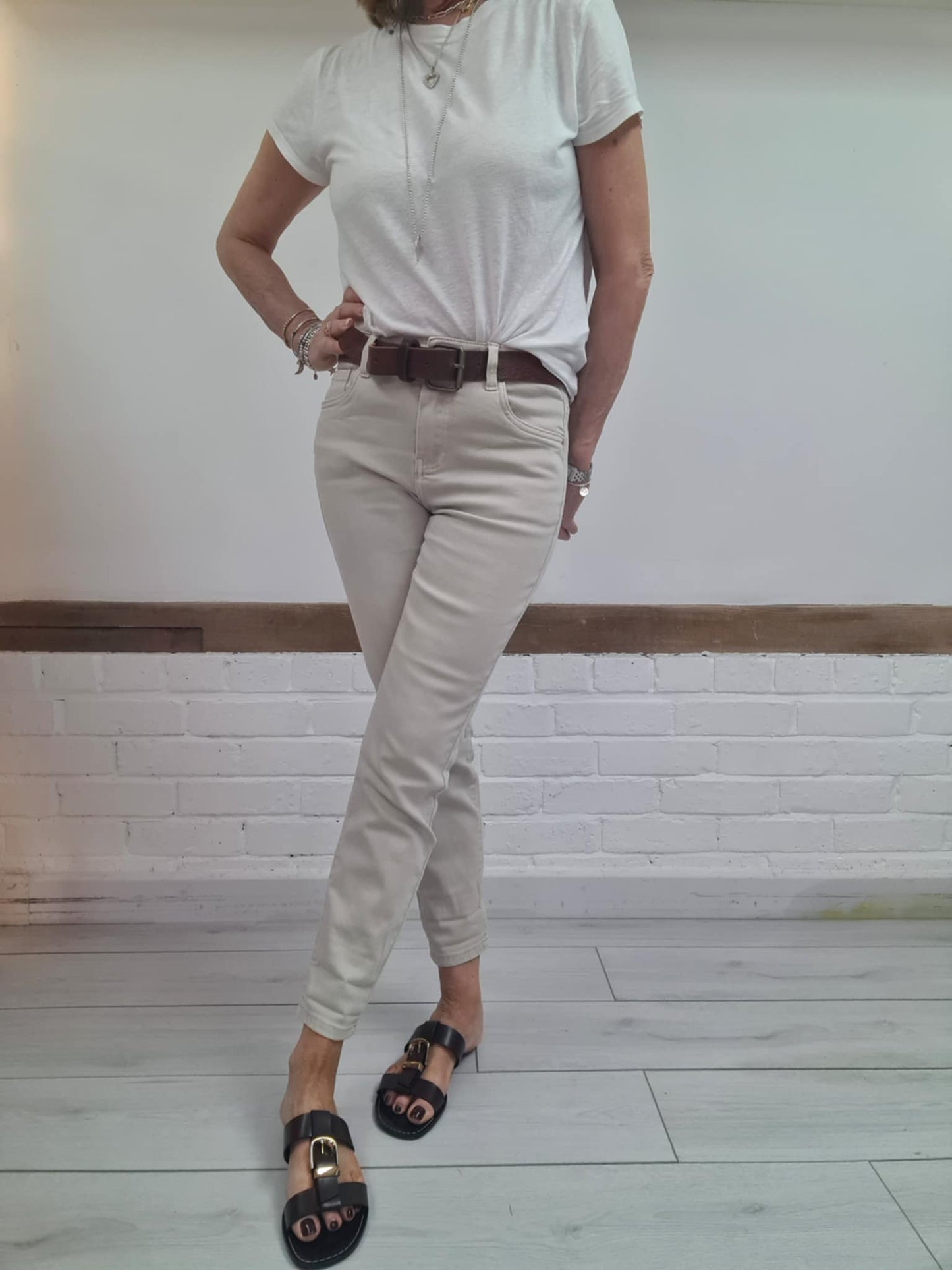 High Waisted Boyfriend Jeans Beige