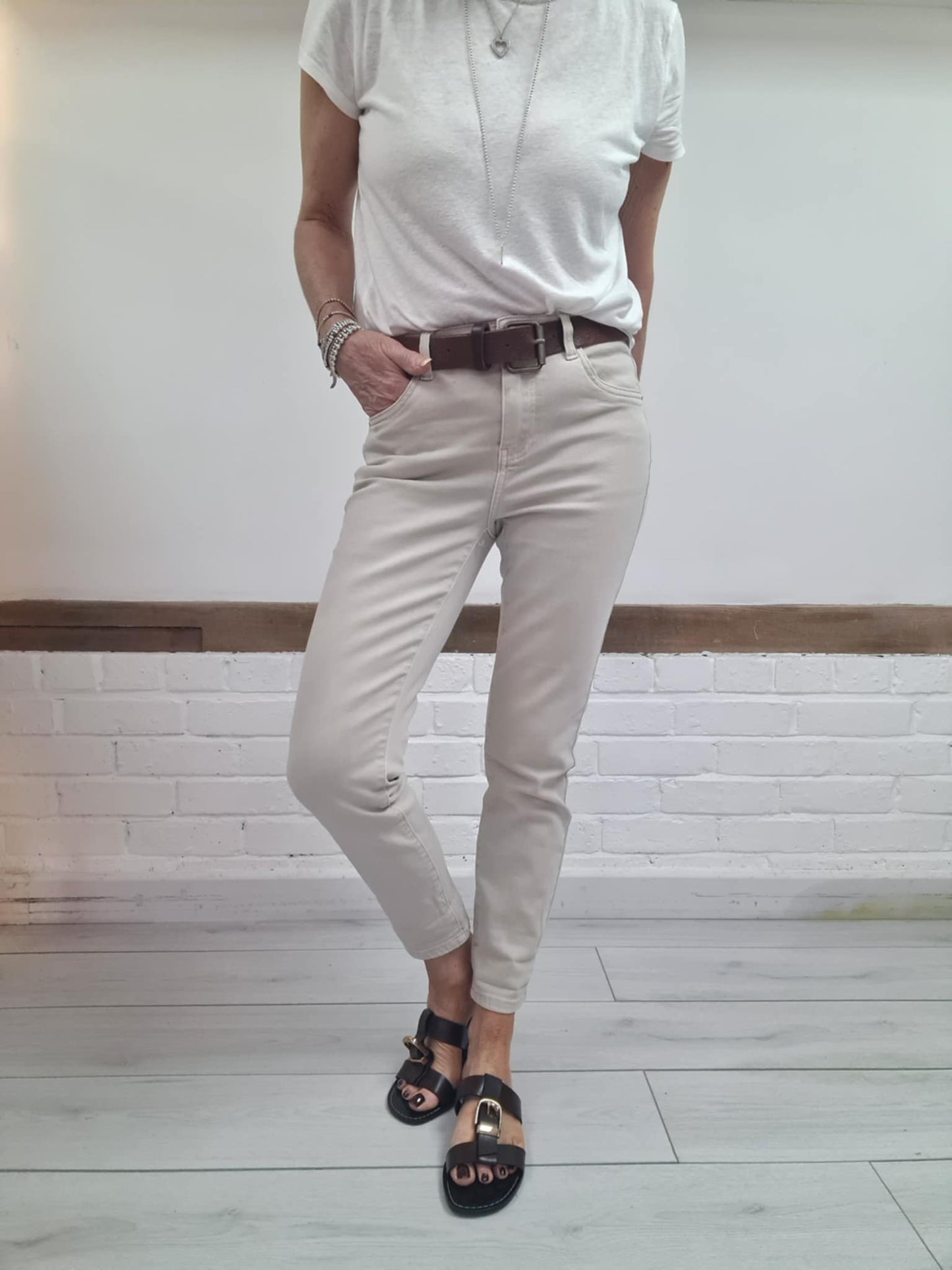 High Waisted Boyfriend Jeans Beige