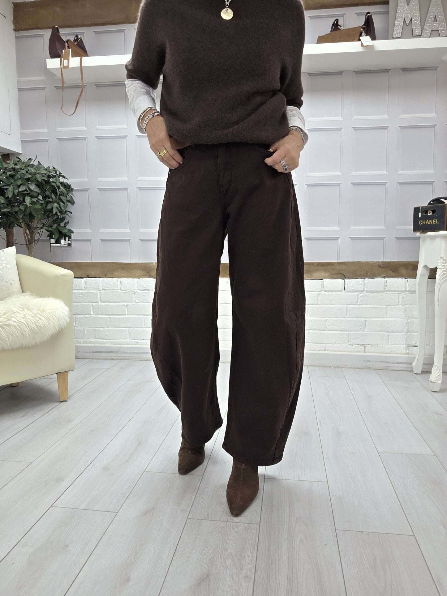 Barrel Jeans Chocolate Brown