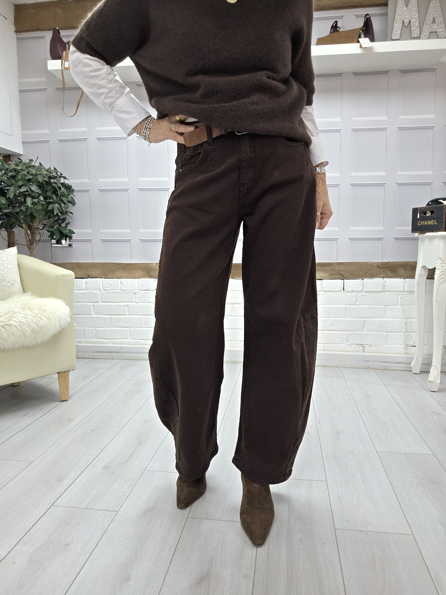 Barrel Jeans Chocolate Brown