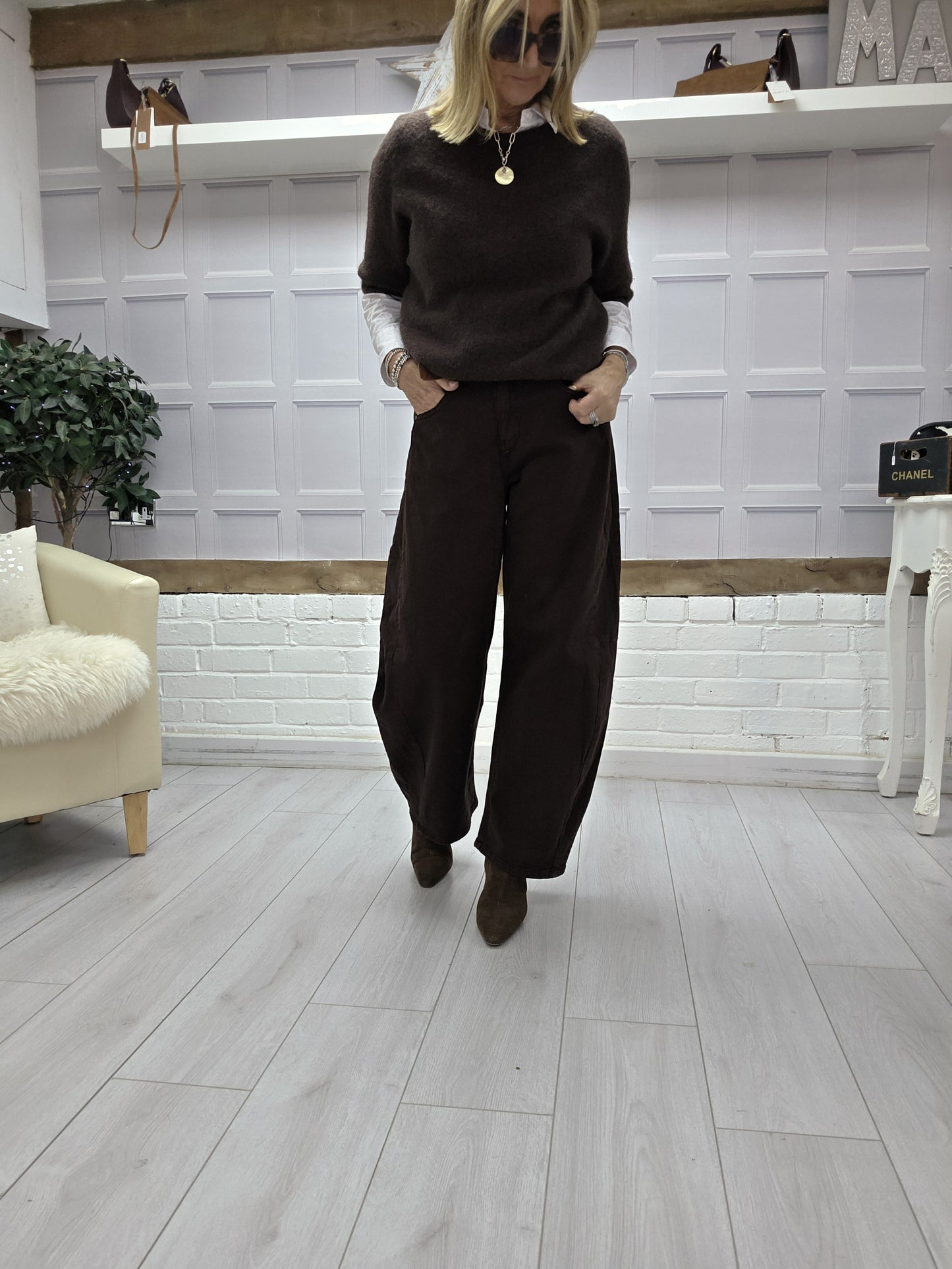 Barrel Jeans Chocolate Brown