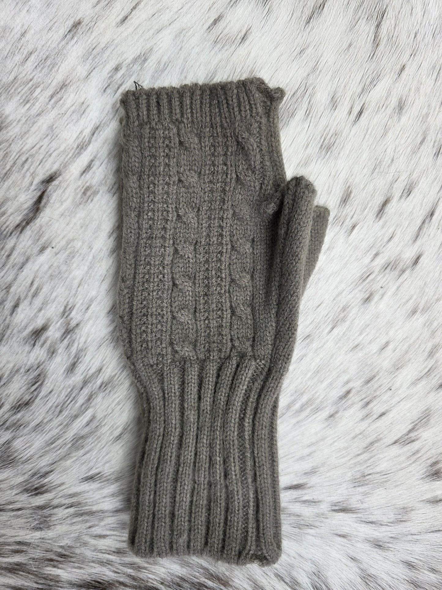 Fingerless Cable Knit Gloves